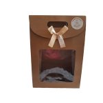 Dísztasak betekintő ablakkal, masnival díszítve