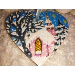 Kézzel festett szív alakú kísérőkártya és hűtőmágnes egyben "Templom"